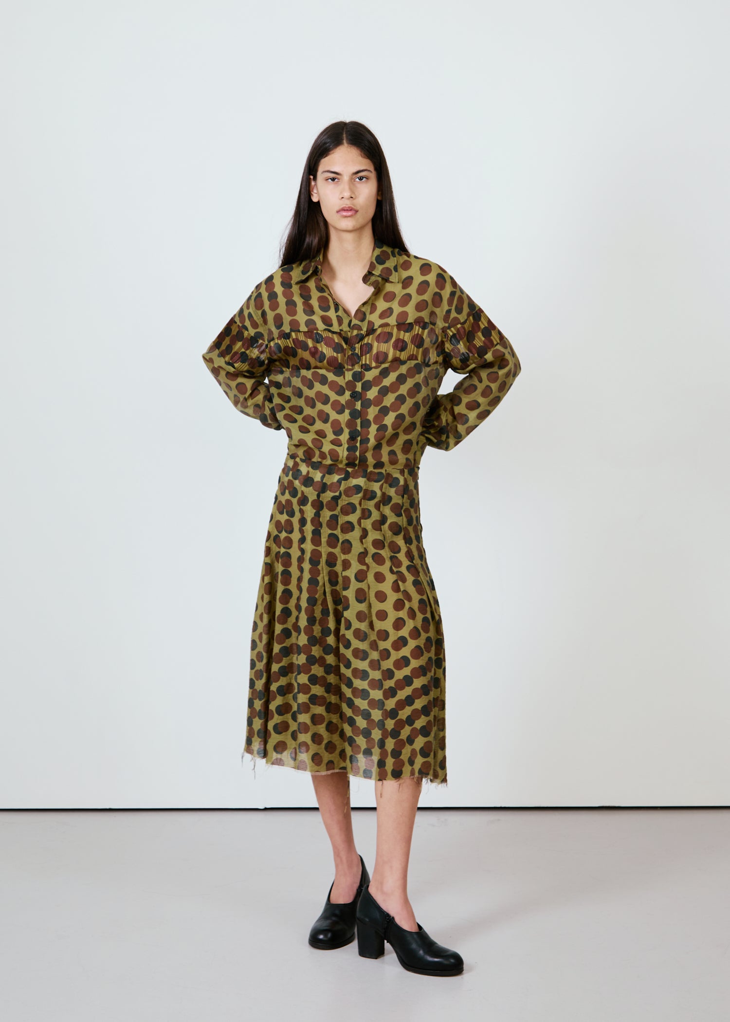 Optical Pleat Around Skirt