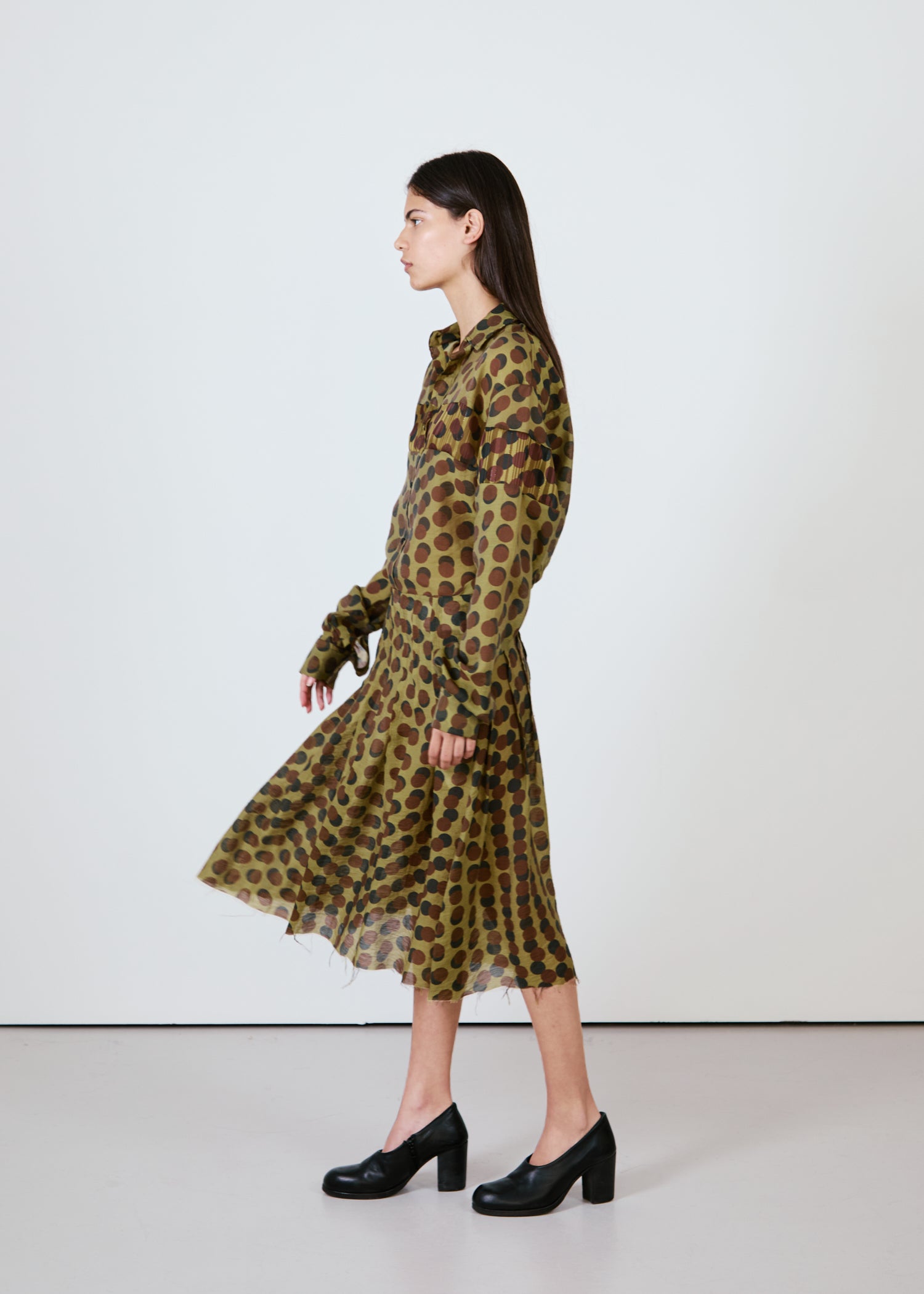 Optical Pleat Around Skirt