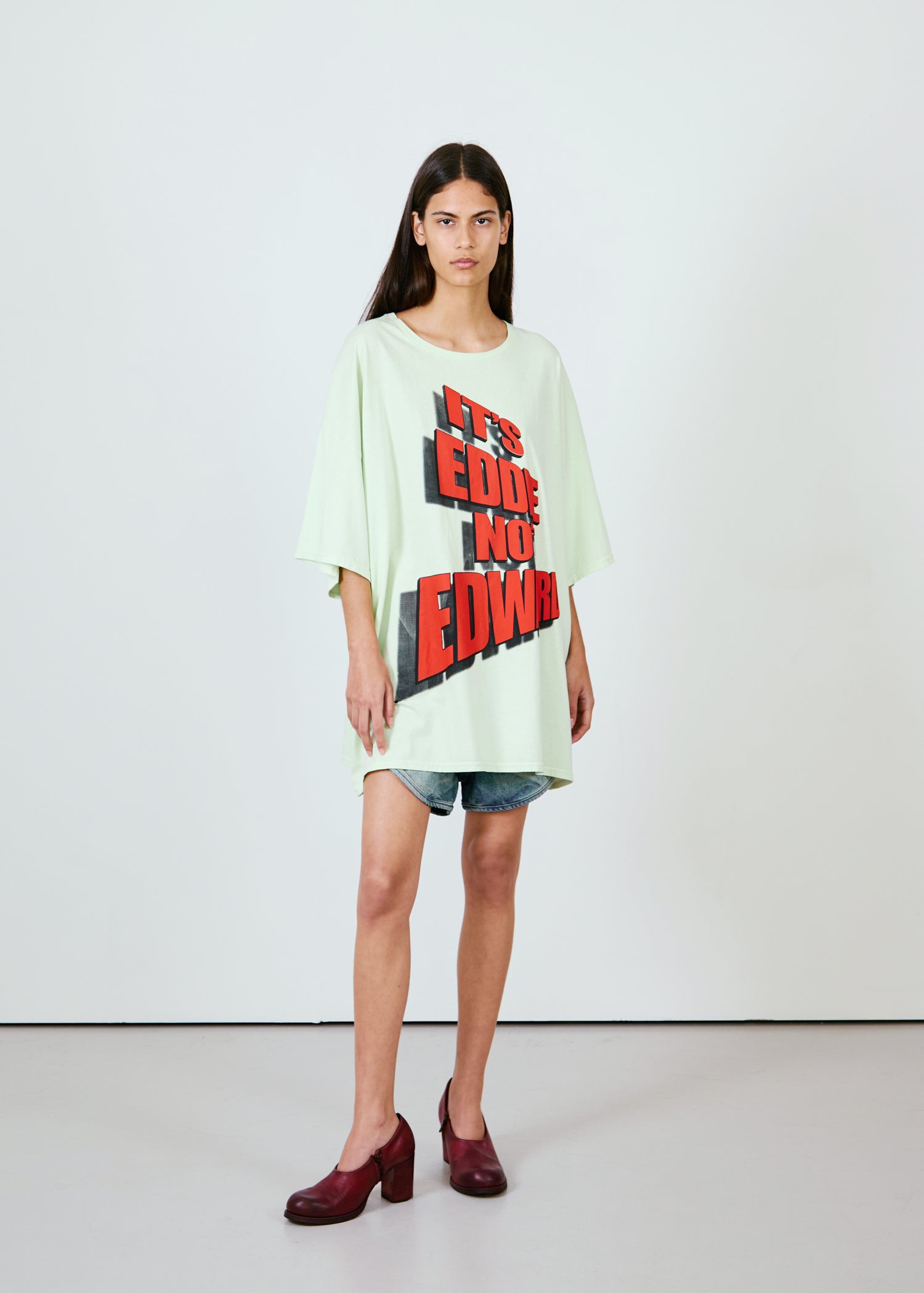 Dan Mitchell Cuming It’s Eddie Tee Oversize